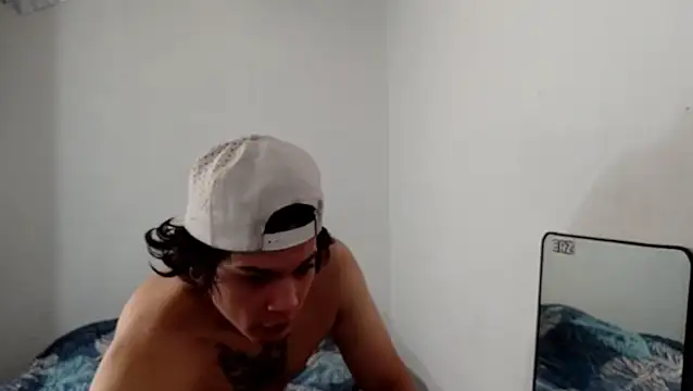 Snapshot of Xtrem3HARDxxx chatting on October 2025 02:38:01 PM Xtrem3HARDxxx online show from October 2025 02:38:01 PM