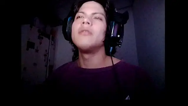 Snapshot of Xtrem3HARDxxx chatting on November 2025 04:33:02 AM Xtrem3HARDxxx online show from November 2025 04:33:02 AM