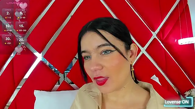 Snapshot of SusanCouper chatting on February 2025 10:25:01 PM SusanCouper online show from February 2025 10:25:01 PM