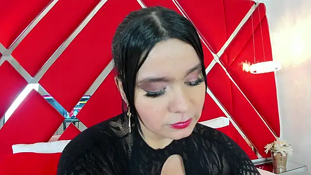 Snapshot of SusanCouper chatting on February 2025 09:48:01 PM SusanCouper online show from February 2025 09:48:01 PM