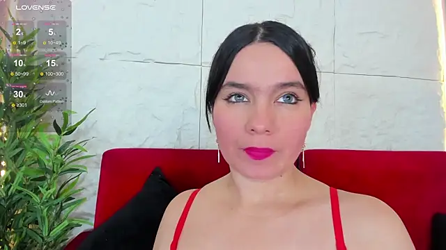 Snapshot of SusanCouper chatting on March 2025 05:11:02 AM SusanCouper online show from March 2025 05:11:02 AM