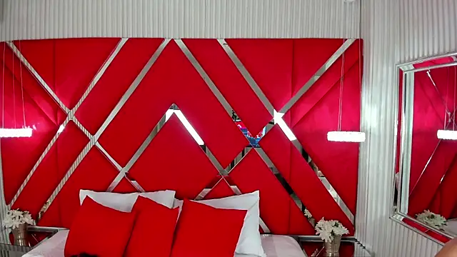 Snapshot of SusanCouper chatting on March 2025 10:18:02 PM SusanCouper online show from March 2025 10:18:02 PM