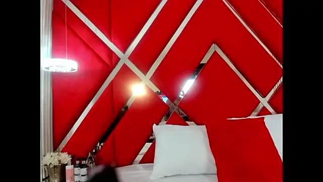 Snapshot of SusanCouper chatting on September 2025 10:32:01 PM SusanCouper online show from September 2025 10:32:01 PM