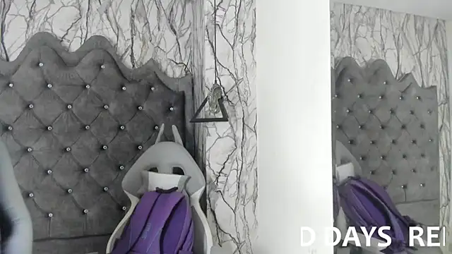 larissa01  online show from February 2025 03:41:01 AM