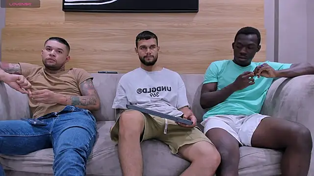 Snapshot of hot_day chatting on October 2025 07:47:02 PM hot day online show from October 2025 07:47:02 PM