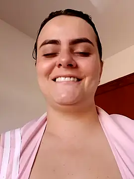 Im Amelia online show from January 2025 03:36:01 PM
