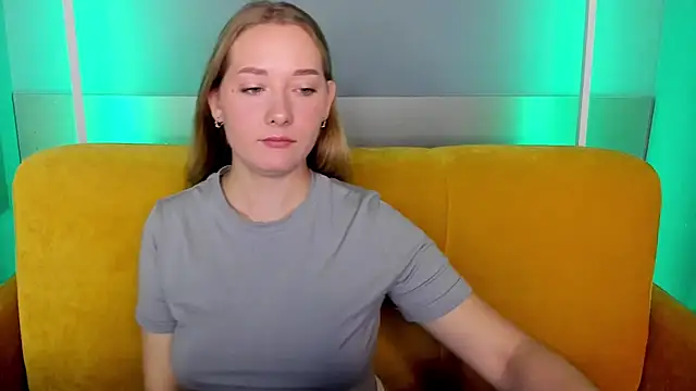 AlinaVice online show from September 2025 01:40:01 AM