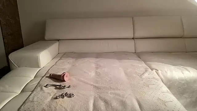 Snapshot of sexyLolia11 chatting on September 2025 10:48:01 PM sexyLolia11 online show from September 2025 10:48:01 PM