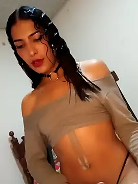 Lanna hott  online show from January 2025 08:24:01 PM