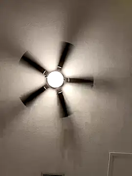 Snapshot of u091 chatting on November 2025 02:44:01 AM u091 online show from November 2025 02:44:01 AM