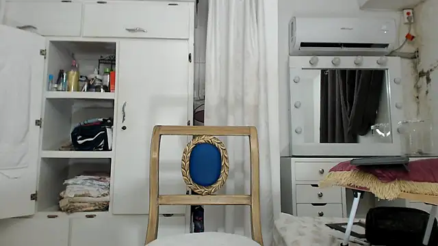 Snapshot of marcella6 chatting on October 2025 01:00:02 PM marcella6 online show from October 2025 01:00:02 PM