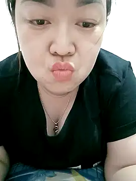 Snapshot of VyOanh2K chatting on February 2025 09:17:02 AM VyOanh2K online show from February 2025 09:17:02 AM