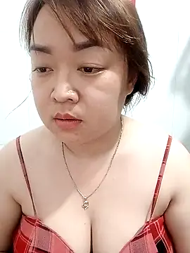 Snapshot of VyOanh2K chatting on February 2025 04:03:01 PM VyOanh2K online show from February 2025 04:03:01 PM