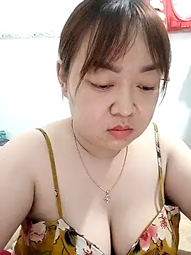 Snapshot of VyOanh2K chatting on February 2025 10:04:01 AM VyOanh2K online show from February 2025 10:04:01 AM