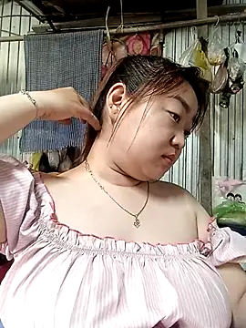 Snapshot of VyOanh2K chatting on February 2025 02:20:02 AM VyOanh2K online show from February 2025 02:20:02 AM