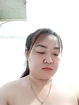 Snapshot of VyOanh2K chatting on February 2025 05:32:02 PM VyOanh2K online show from February 2025 05:32:02 PM