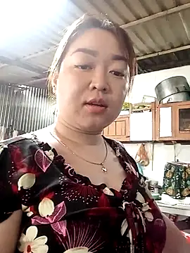 Snapshot of VyOanh2K chatting on February 2025 02:44:02 AM VyOanh2K online show from February 2025 02:44:02 AM