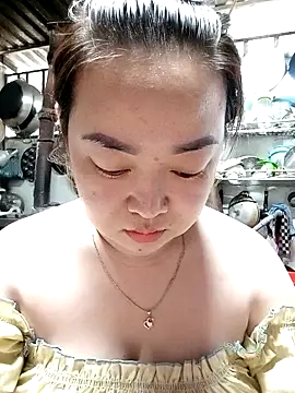 Snapshot of VyOanh2K chatting on February 2025 10:28:02 AM VyOanh2K online show from February 2025 10:28:02 AM