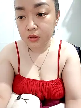 Snapshot of VyOanh2K chatting on February 2025 04:31:02 PM VyOanh2K online show from February 2025 04:31:02 PM