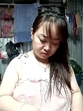 Snapshot of VyOanh2K chatting on February 2025 02:14:02 PM VyOanh2K online show from February 2025 02:14:02 PM