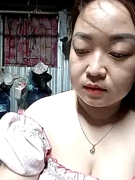 Snapshot of VyOanh2K chatting on March 2025 05:24:02 PM VyOanh2K online show from March 2025 05:24:02 PM
