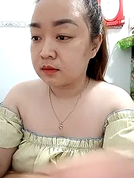 Snapshot of VyOanh2K chatting on March 2025 01:18:01 PM VyOanh2K online show from March 2025 01:18:01 PM