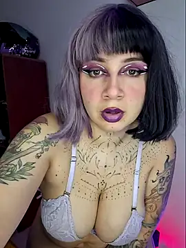 Snapshot of Aria_Bennett21 chatting on January 2025 12:07:01 AM Aria Bennett21 online show from January 2025 12:07:01 AM