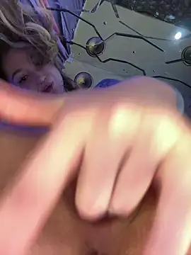 Snapshot of Rimmahottes chatting on December 2024 03:32:01 AM Rimmahottes online show from December 2024 03:32:01 AM