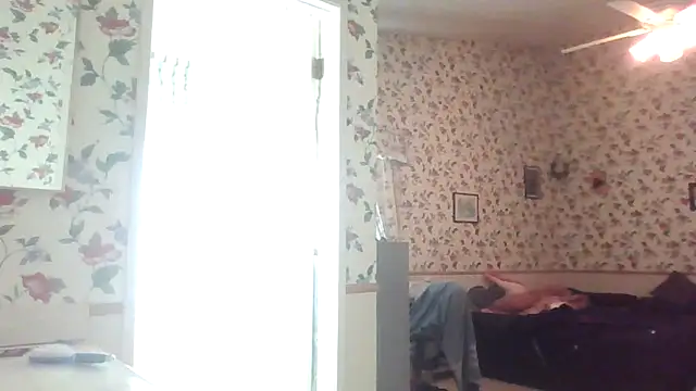 Raulito369 online show from November 2025 11:03:01 PM