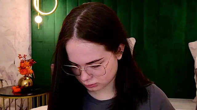 Snapshot of DeniseReese chatting on October 2025 02:42:02 AM DeniseReese online show from October 2025 02:42:02 AM