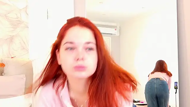 Snapshot of DeniseReese chatting on October 2025 02:39:02 AM DeniseReese online show from October 2025 02:39:02 AM