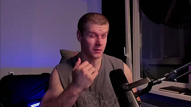 Snapshot of Bruno_Banani chatting on September 2025 05:29:02 PM Bruno Banani online show from September 2025 05:29:02 PM