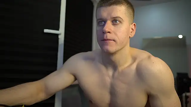 Snapshot of Bruno_Banani chatting on October 2025 07:23:02 PM Bruno Banani online show from October 2025 07:23:02 PM