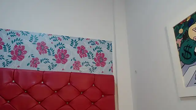 Snapshot of KristalTsXXX chatting on October 2025 09:25:02 PM KristalTsXXX online show from October 2025 09:25:02 PM