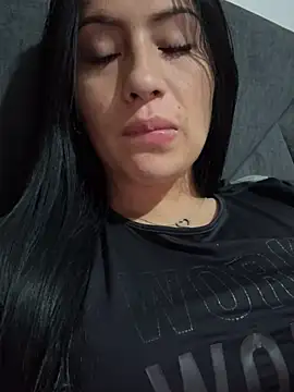 Sara luna  online show from December 2024 11:24:01 PM