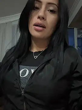 Sara luna  online show from January 2025 11:24:01 PM