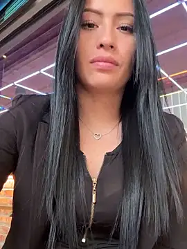 Sara luna  online show from March 2025 05:53:02 PM