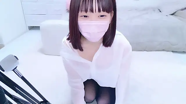 Snapshot of x-naru-x chatting on October 2025 01:52:01 PM x-naru-x online show from October 2025 01:52:01 PM