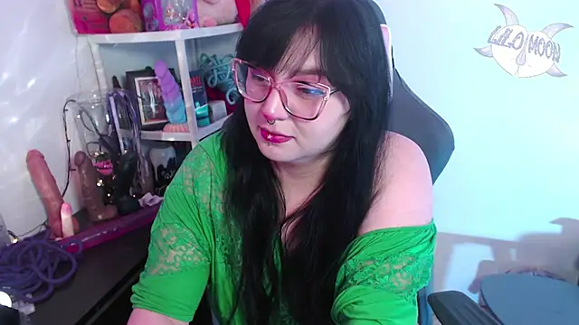 LiloMoon69 online show from December 2024 06:22:02 AM