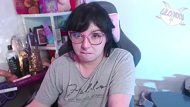 LiloMoon69 online show from December 2024 05:53:02 AM