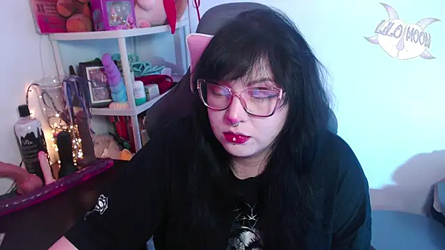 LiloMoon69 online show from December 2024 03:16:02 AM
