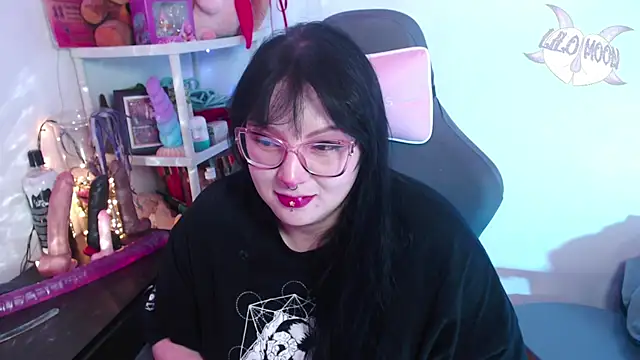 LiloMoon69 online show from December 2024 06:21:01 AM