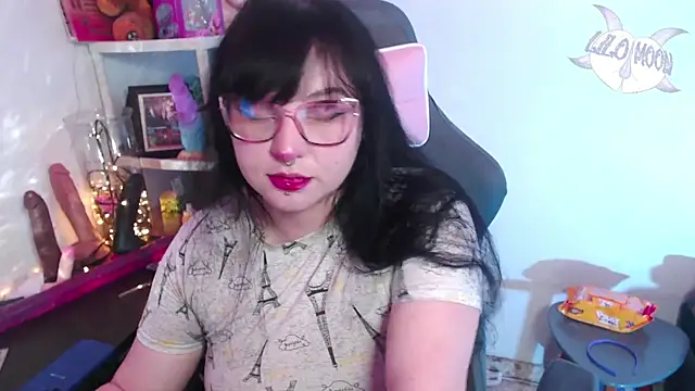 LiloMoon69 online show from December 2024 04:13:01 AM