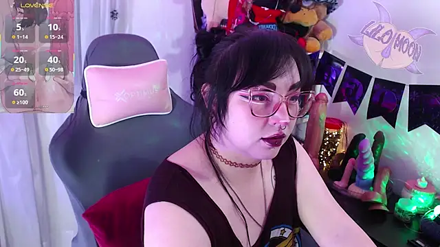 Snapshot of LiloMoon69 chatting on October 2025 01:55:02 PM LiloMoon69 online show from October 2025 01:55:02 PM