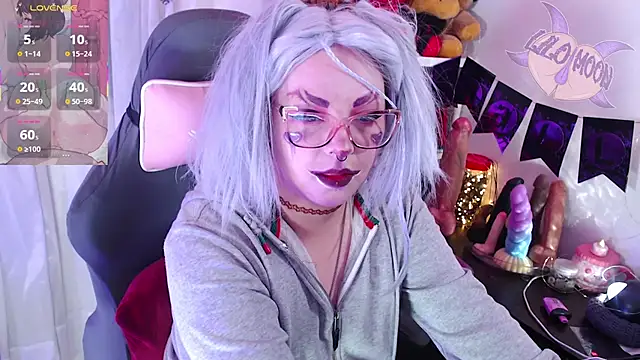 Snapshot of LiloMoon69 chatting on October 2025 02:38:01 PM LiloMoon69 online show from October 2025 02:38:01 PM