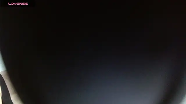 Snapshot of Alettalovee chatting on October 2025 05:23:02 PM Alettalovee online show from October 2025 05:23:02 PM