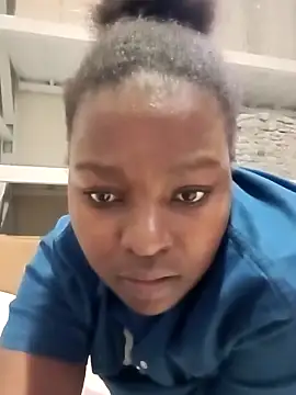 Snapshot of Yours_faithfully1 chatting on November 2025 11:21:01 AM Yours faithfully1 online show from November 2025 11:21:01 AM