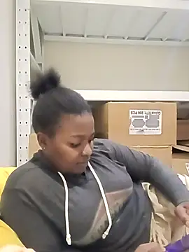 Snapshot of Yours_faithfully1 chatting on November 2025 10:05:01 AM Yours faithfully1 online show from November 2025 10:05:01 AM