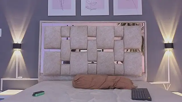 Snapshot of Saraa_lov chatting on November 2025 03:07:01 AM Saraa lov online show from November 2025 03:07:01 AM