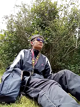 Cuervo maniaco online show from October 2025 04:37:01 PM